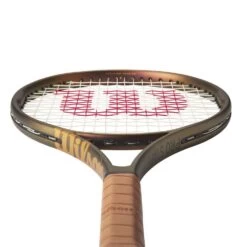 Raquette Wilson Junior Pro Staff 26 V14.0 (240g) -Tennis Équipement Magasin raquette wilson junior pro staff 26 v140 240g 3