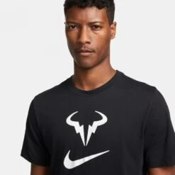 T-Shirt Nike Court Dri-Fit Rafa Noir -Tennis Équipement Magasin t shirt nike court dri fit rafa noir 2